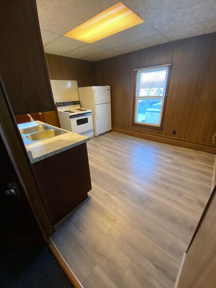 Building Photo - 43 Lafayette St