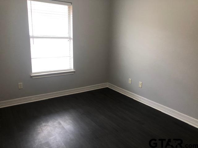 Building Photo - 217 Cass Cir