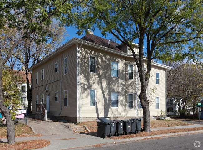 Building Photo - 2701 Aldrich Ave N