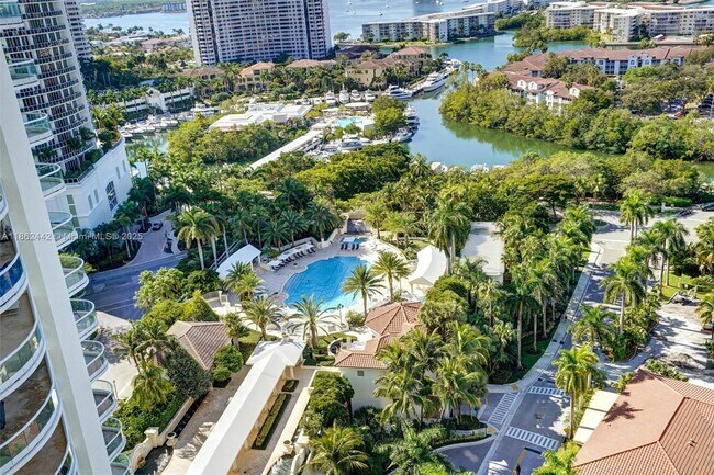 Building Photo - 6000 Island Blvd