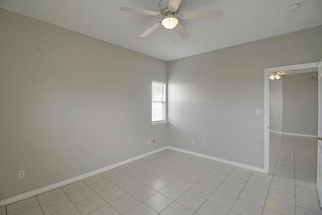 Building Photo - 13986 Fortuna Bay Dr
