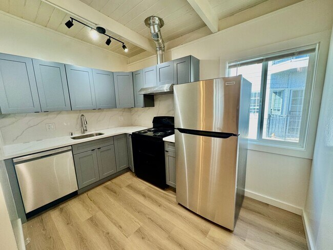 Building Photo - El Cerrito, Newly Renovated 2BR/1BA Upstairs Unit – Convenient Location!
