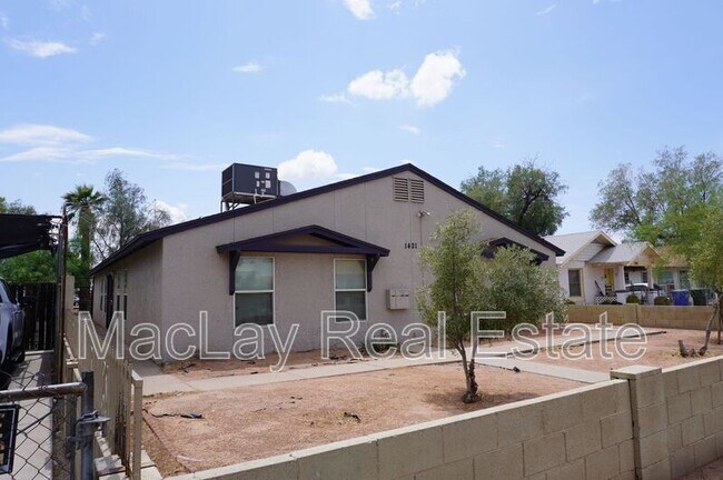 Building Photo - 1421 E Fillmore St