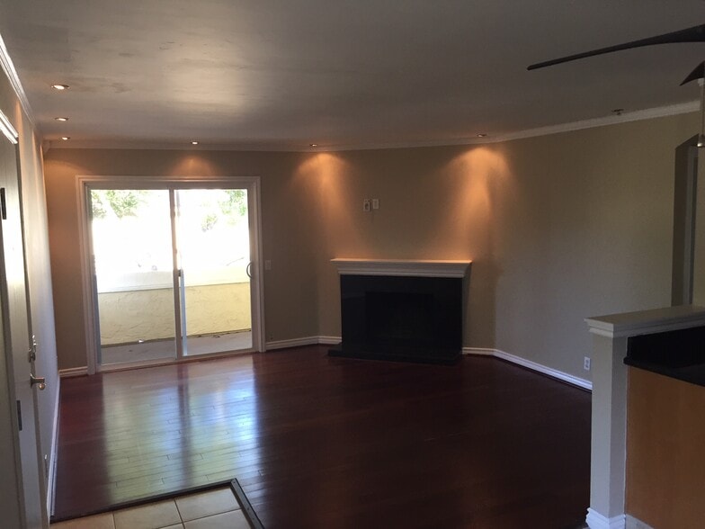 Recessed Ceiling Lights - 9929 Erma Rd