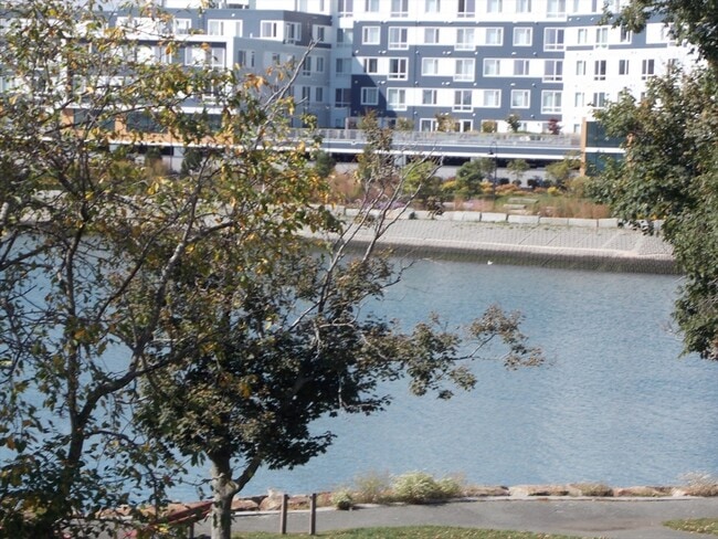 Building Photo - 154 Lynnway