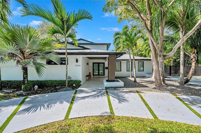 Building Photo - 11340 SW 74th Ct