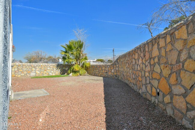 Building Photo - 5016 Conley Rd