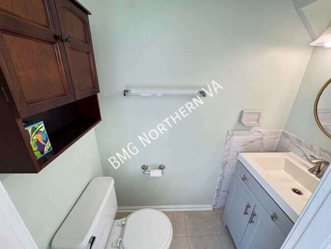 Building Photo - 7343 Rokeby Dr