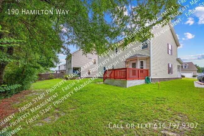 Building Photo - 190 Hamilton Way