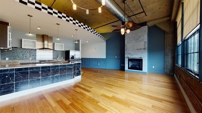 Building Photo - 4100 Forest Park Ave
