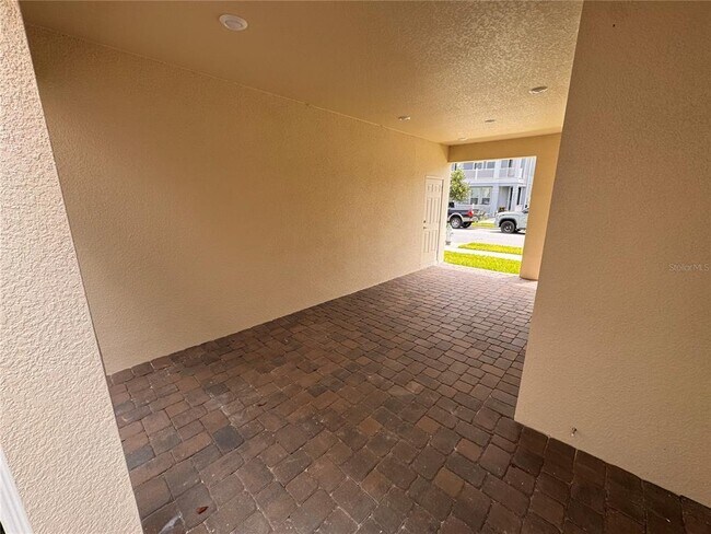Building Photo - 14727 Field Daisy Dr
