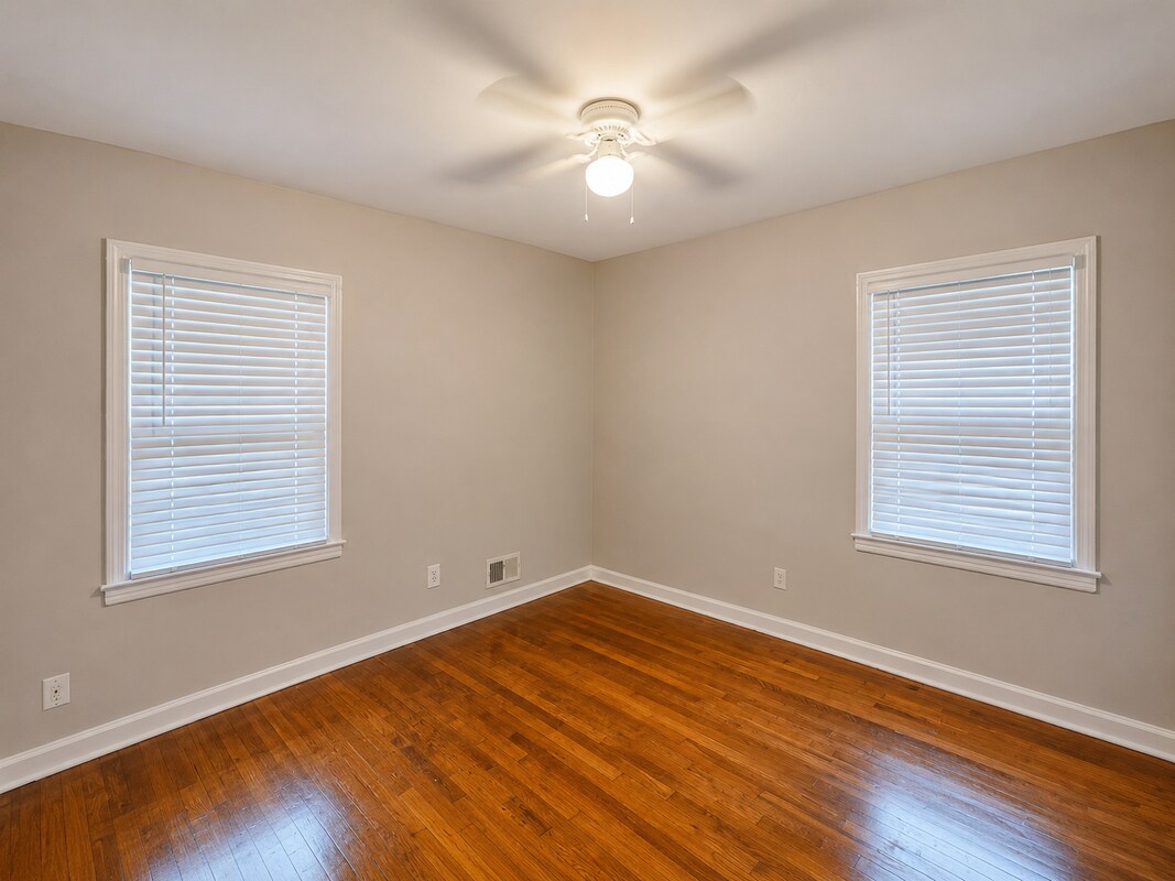 Building Photo - 2928 Belleau Ln SE
