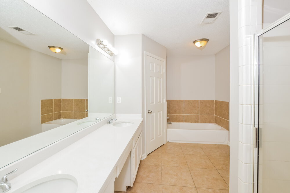 Building Photo - 5617 Annandale Dr