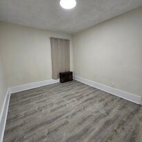Building Photo - 2137 Stanley Ter