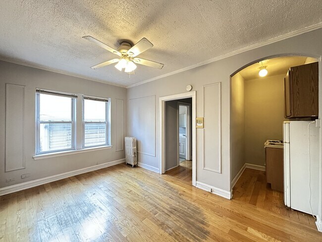 Building Photo - 2832 N Burling