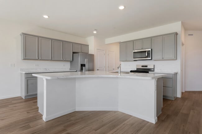 Building Photo - 2260 Horseshoe Cir