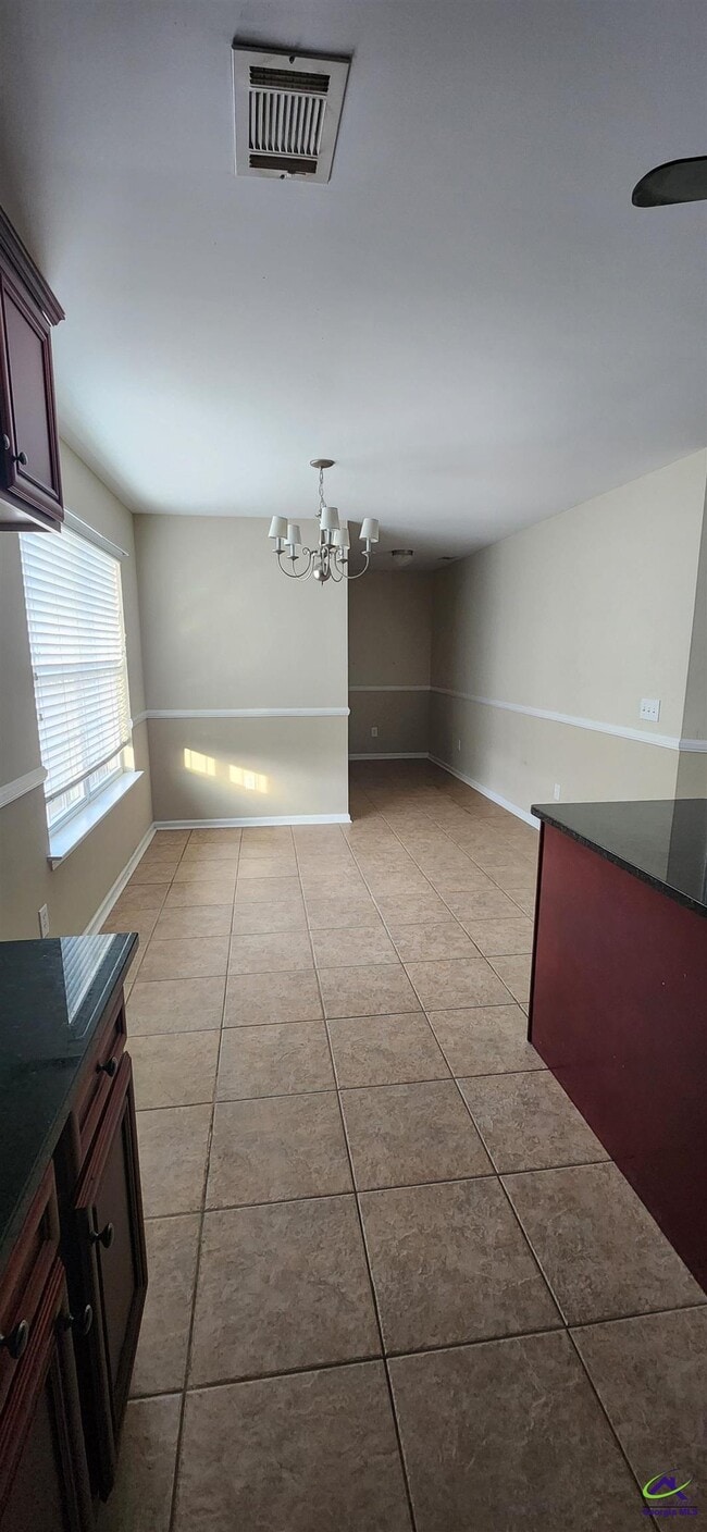 Building Photo - 707 Broderick Cir