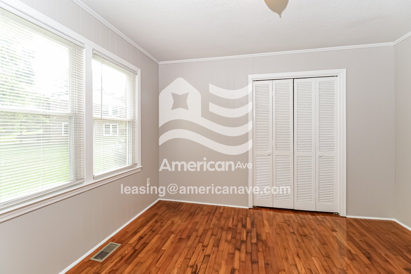 Building Photo - 104 Forest Ln Dr