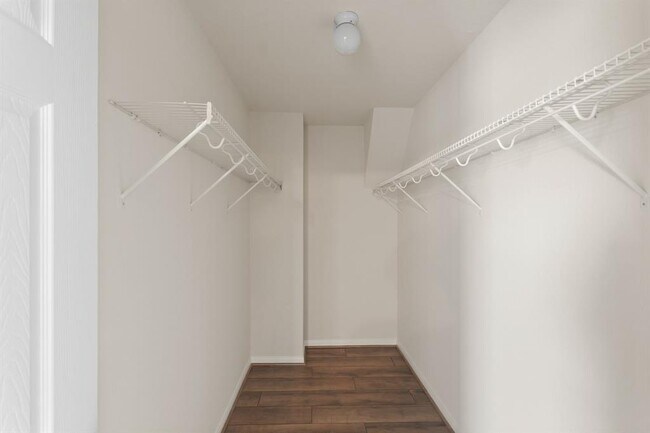 Building Photo - 3819 Jewel Point Dr