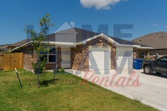 Building Photo - 546 Lost Trl