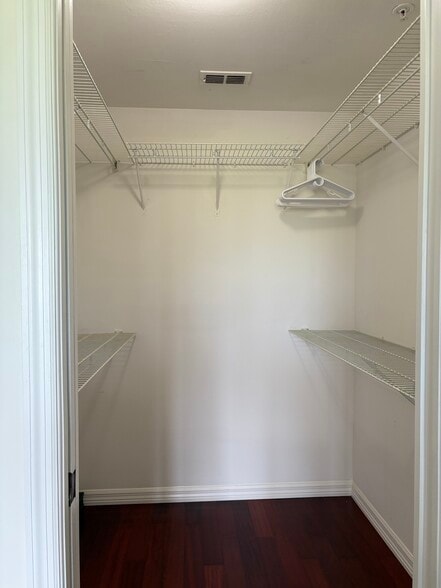 Building Photo - 14961 Hole IN 1 Cir