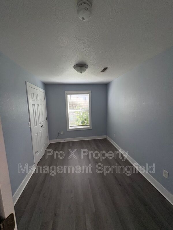 Building Photo - 3220 N Howard Ave