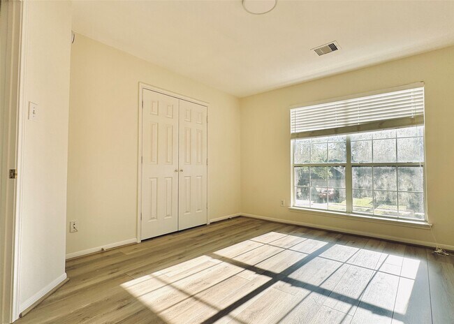 Building Photo - 5906 Llano Creek Dr