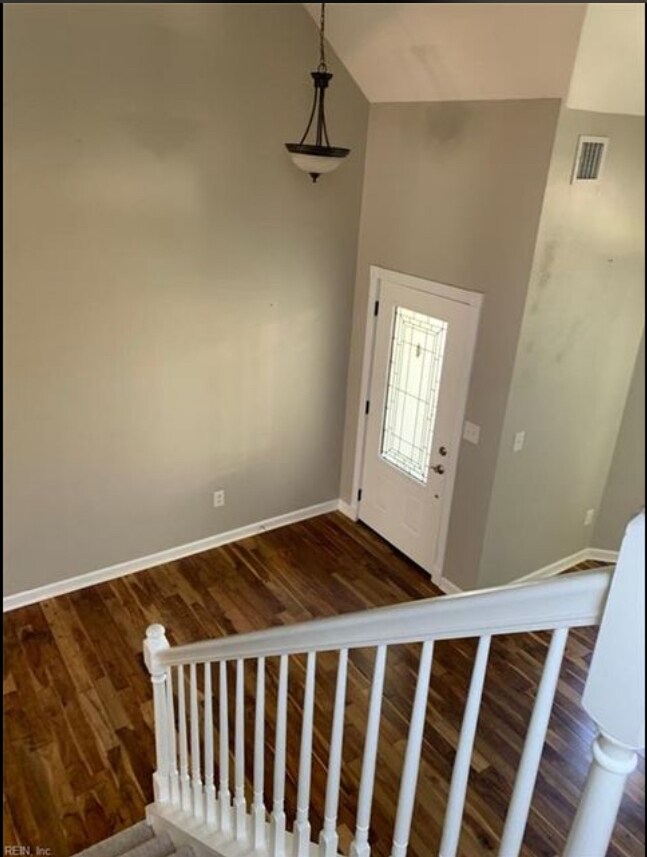 Building Photo - 713 Tallahassee Dr