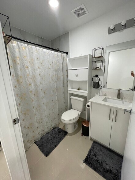 Building Photo - 25887 SW 145th Ave
