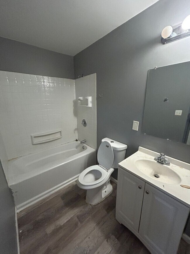 Building Photo - 3503 Falling Springs Rd