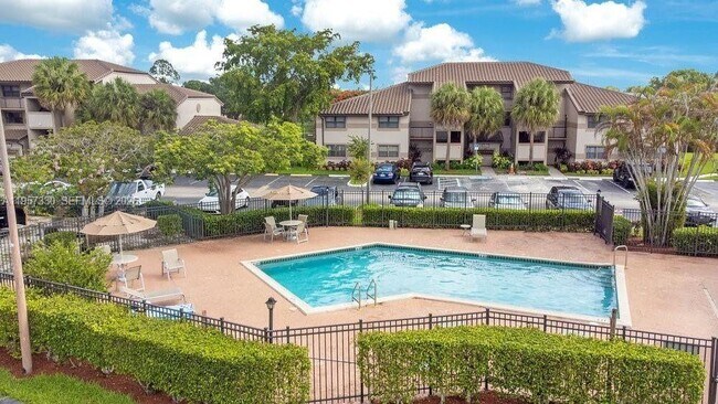 Building Photo - 9971 Nob Hill Pl