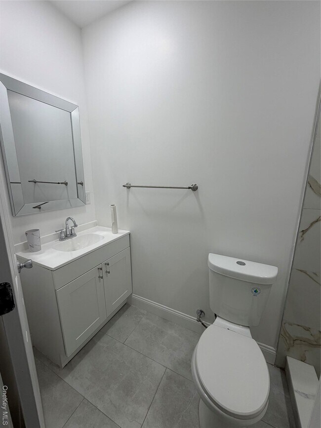 Building Photo - 88 Cornelia St