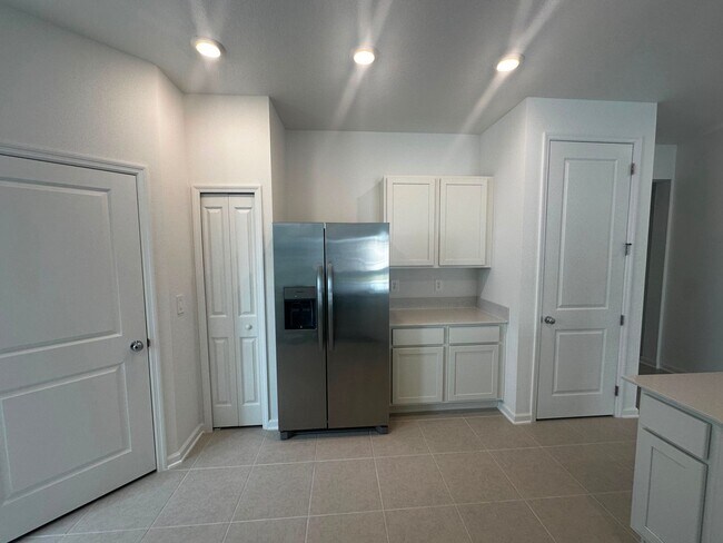 Building Photo - Stunning new construction 3/2 in Wynnstone Gated Community of Davenport.  Available now!