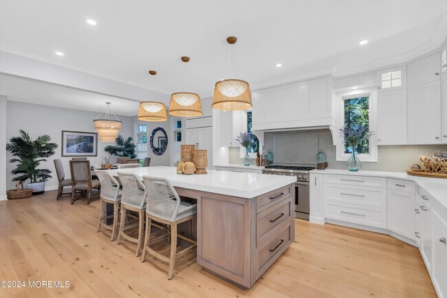 Building Photo - 118 Beacon Blvd