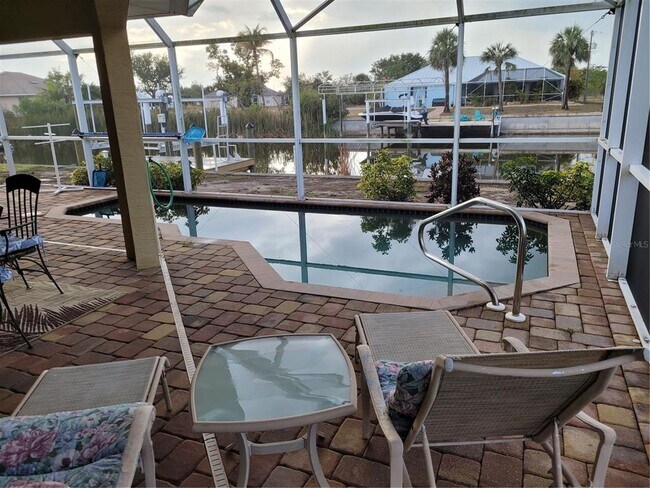 Building Photo - 9458 Modesto Cir