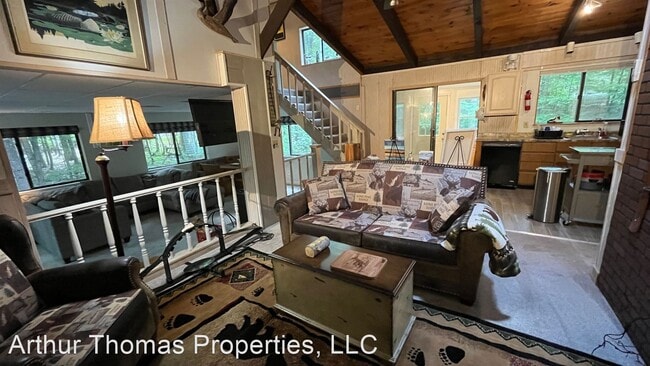 3 br, 2 bath House - 32 St Moritz Street - 3 br, 2 bath House - 32  St Moritz Street