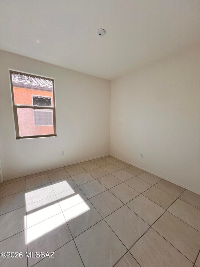 Building Photo - 9759 E Panopeia Dr