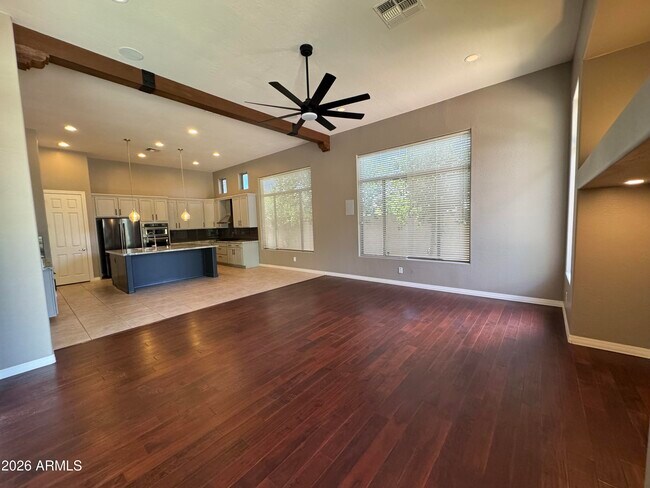 Building Photo - 3172 E Birchwood Pl