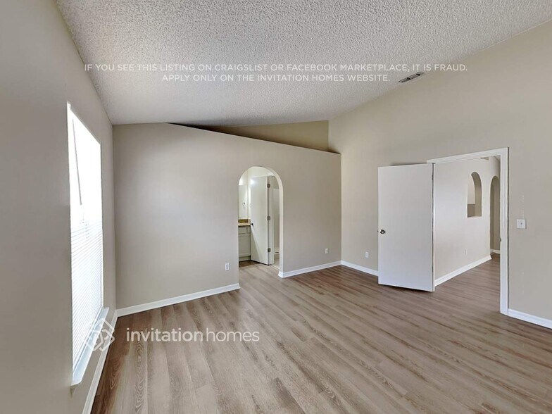 Building Photo - 2836 Maderia Cir