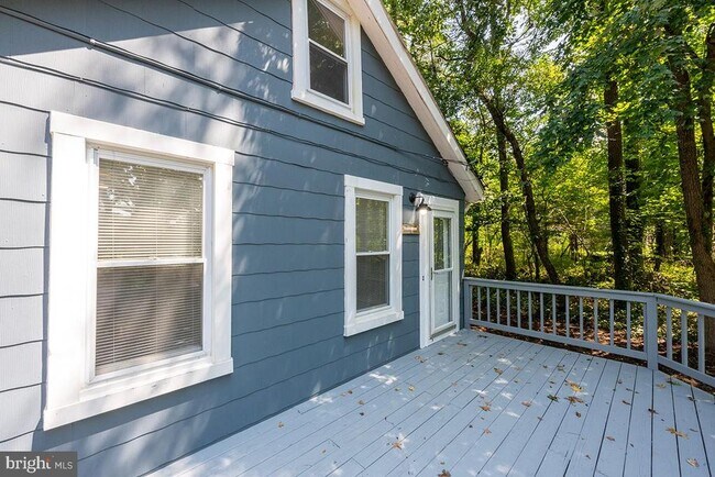 Building Photo - 8075 Solley Rd