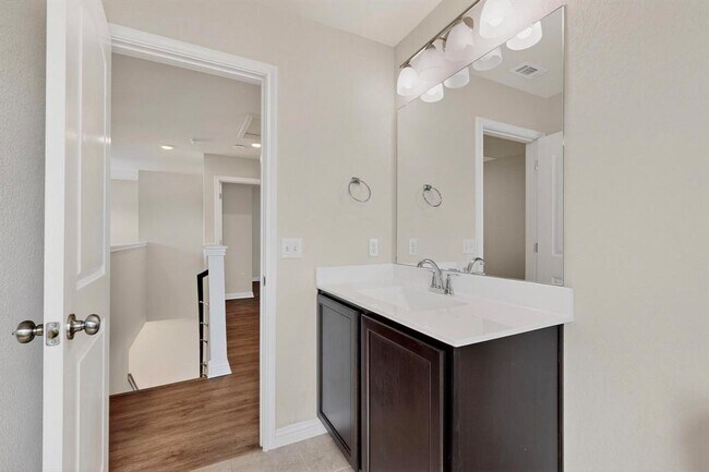 Building Photo - 8302 Cottage Rose Dr