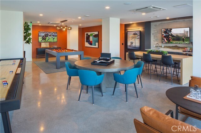 Building Photo - 6235 Topanga Canyon Blvd