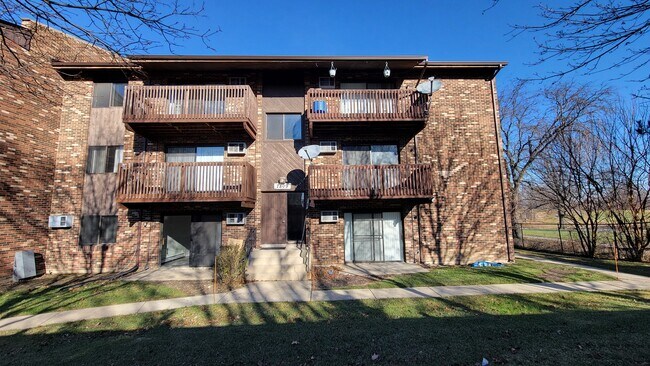 Building Photo - 7809 Woodward Ave