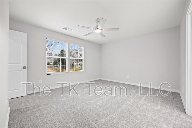 Building Photo - 1914 White St