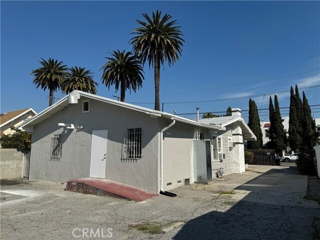 Building Photo - 1183 N Normandie Ave