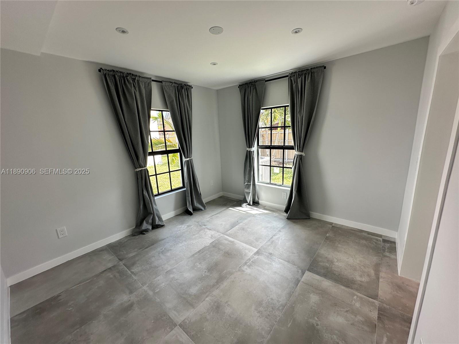 Building Photo - 1436 SW 76th Ct