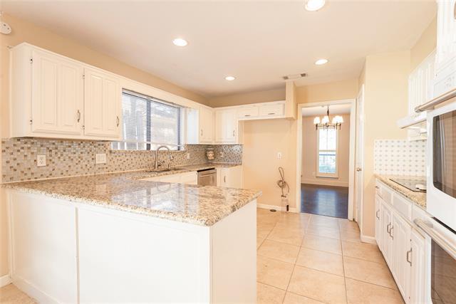 Building Photo - 3333 Sunrise Dr