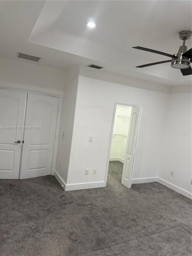 Building Photo - 15069 SW 9th Way