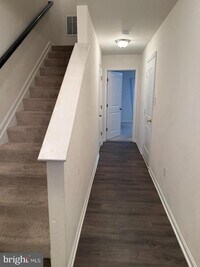 Building Photo - 293 Magellan Dr