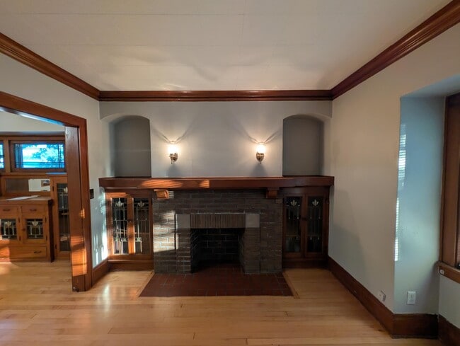 Building Photo - 1418 N 57th St